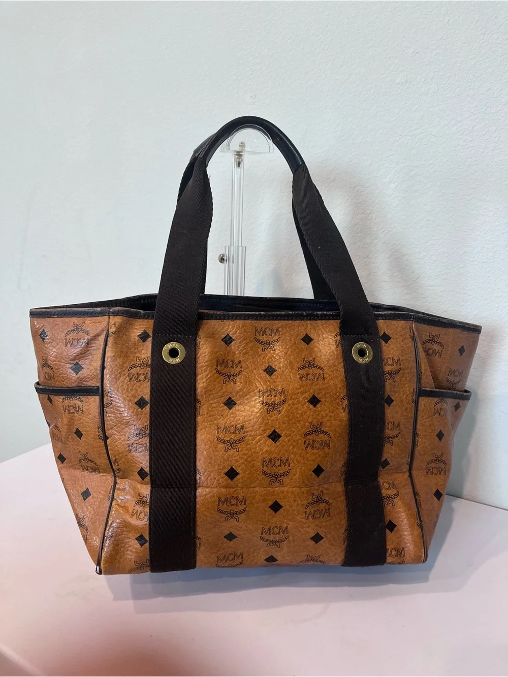 MCM VISETOS HAND BAG